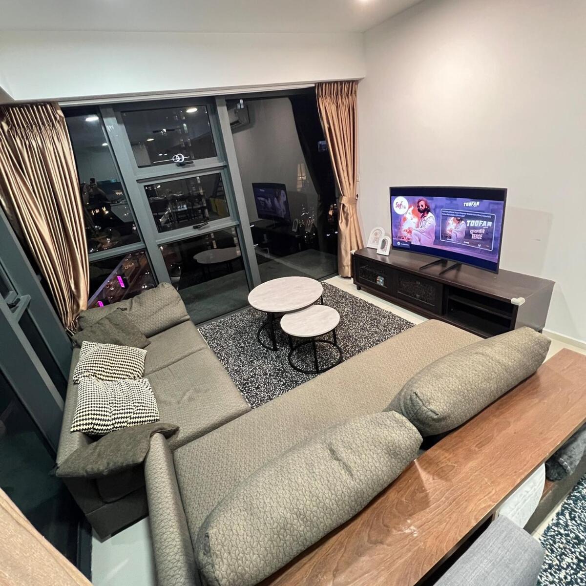 Mall Apartment