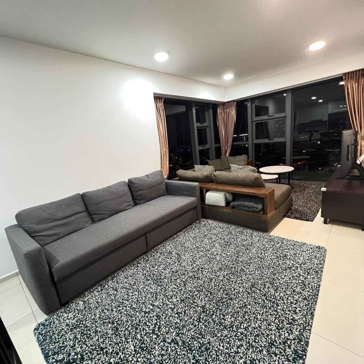 Mall Apartment